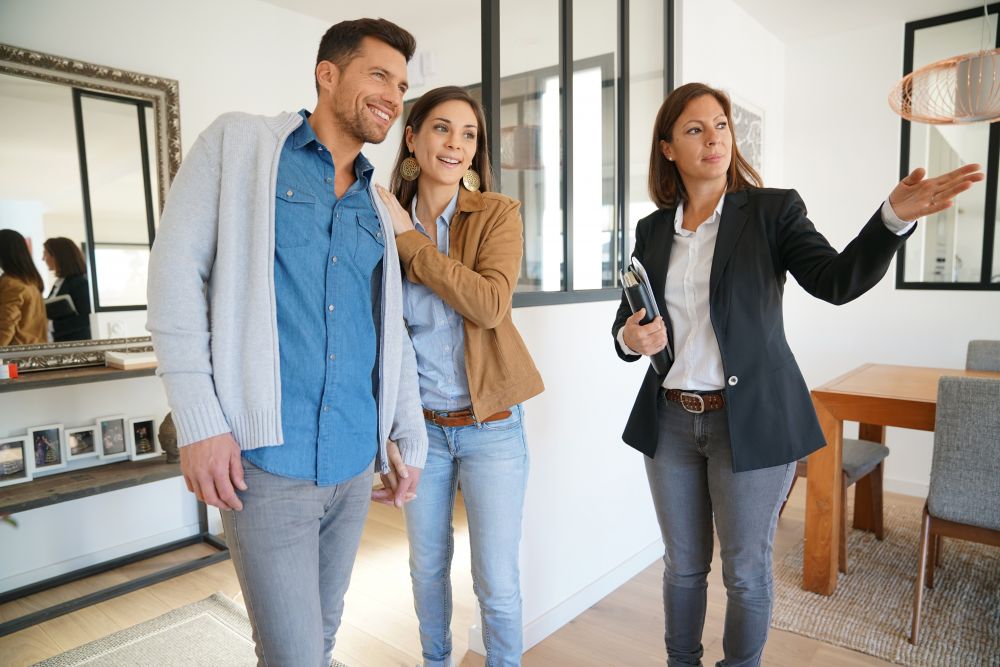 En tant que mandataire immobilier, nous gérons et animons les visites du bien à vendre En tant que mandataire immobilier, nous gérons et animons les visites du bien à vendre